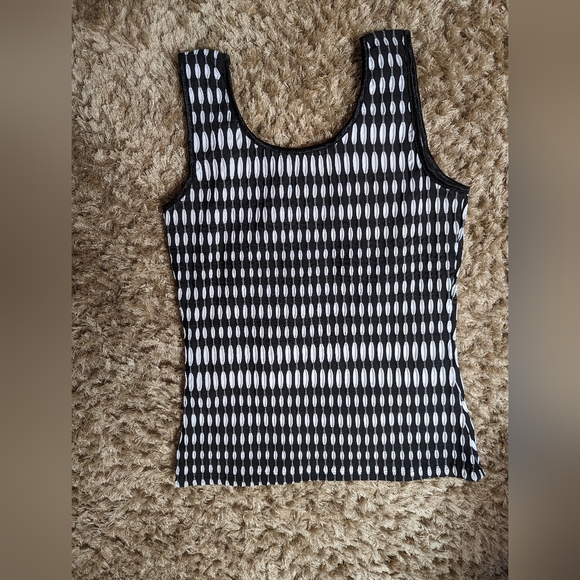 ZOKAI Tank Top - Picture 2 of 5